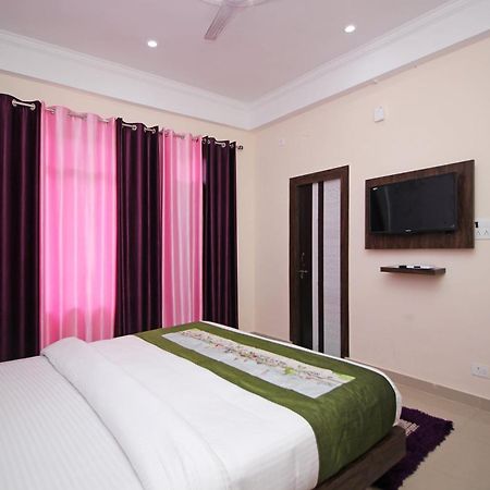 Oyo Hotel Chandni ดารัมซาลา ภายนอก รูปภาพ