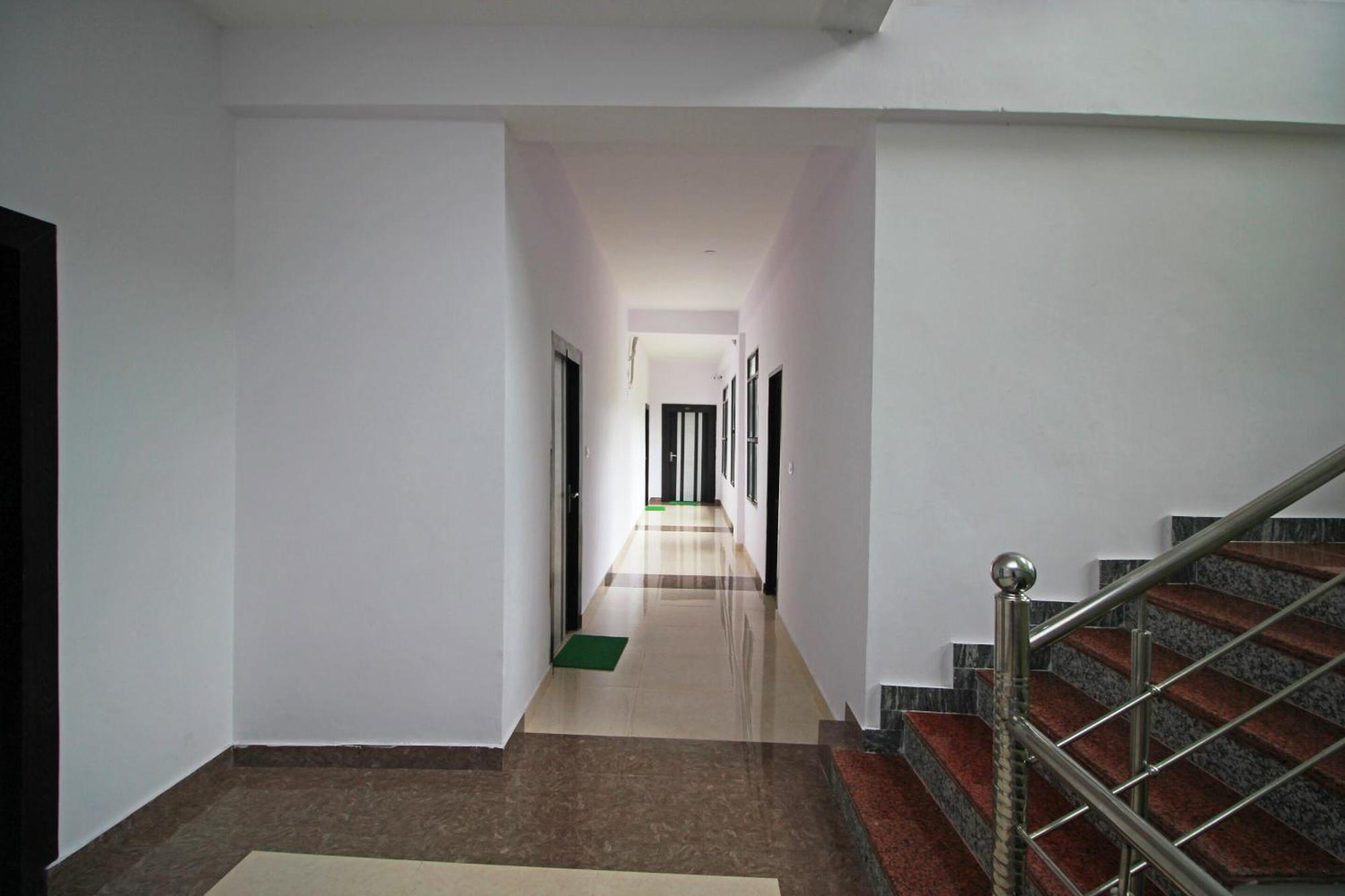 Oyo Hotel Chandni ดารัมซาลา ภายนอก รูปภาพ