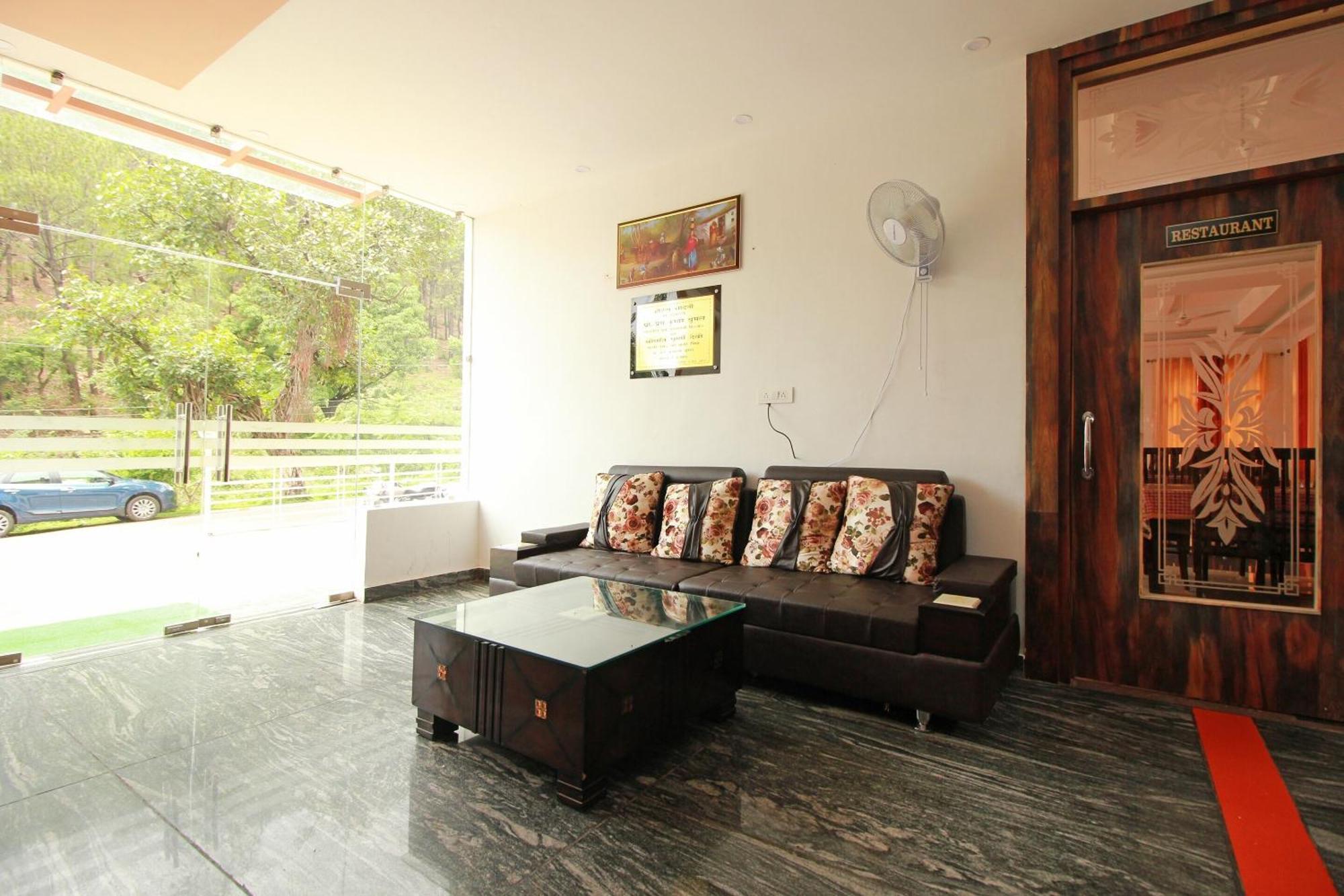 Oyo Hotel Chandni ดารัมซาลา ภายนอก รูปภาพ