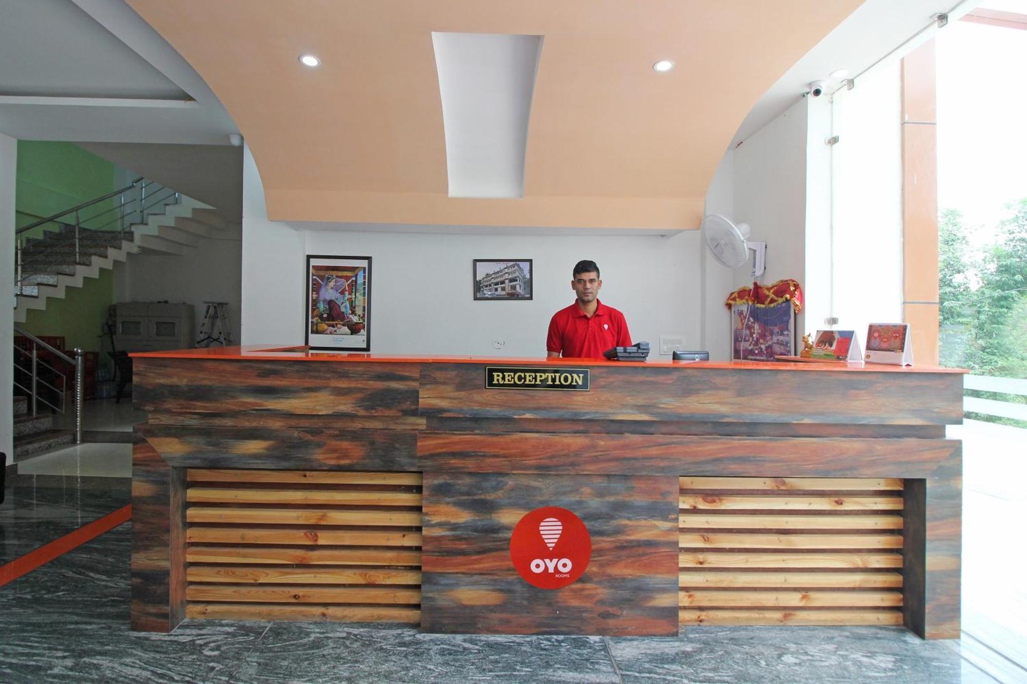 Oyo Hotel Chandni ดารัมซาลา ภายนอก รูปภาพ